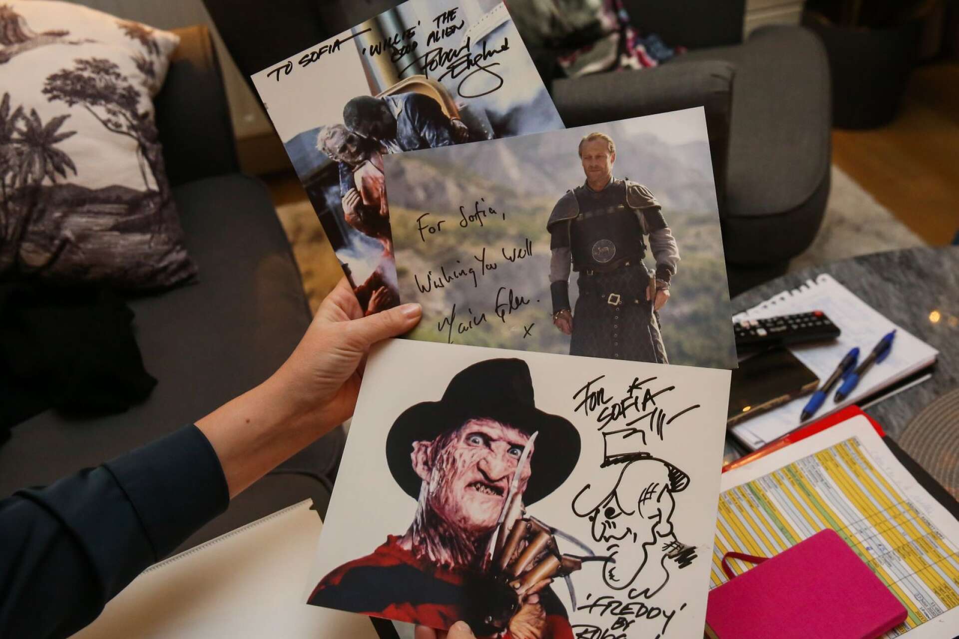 Några signeringar från Peter Englund, som är mest känd för sin roll som Freddy Kreuger i Terror på Elm street.
