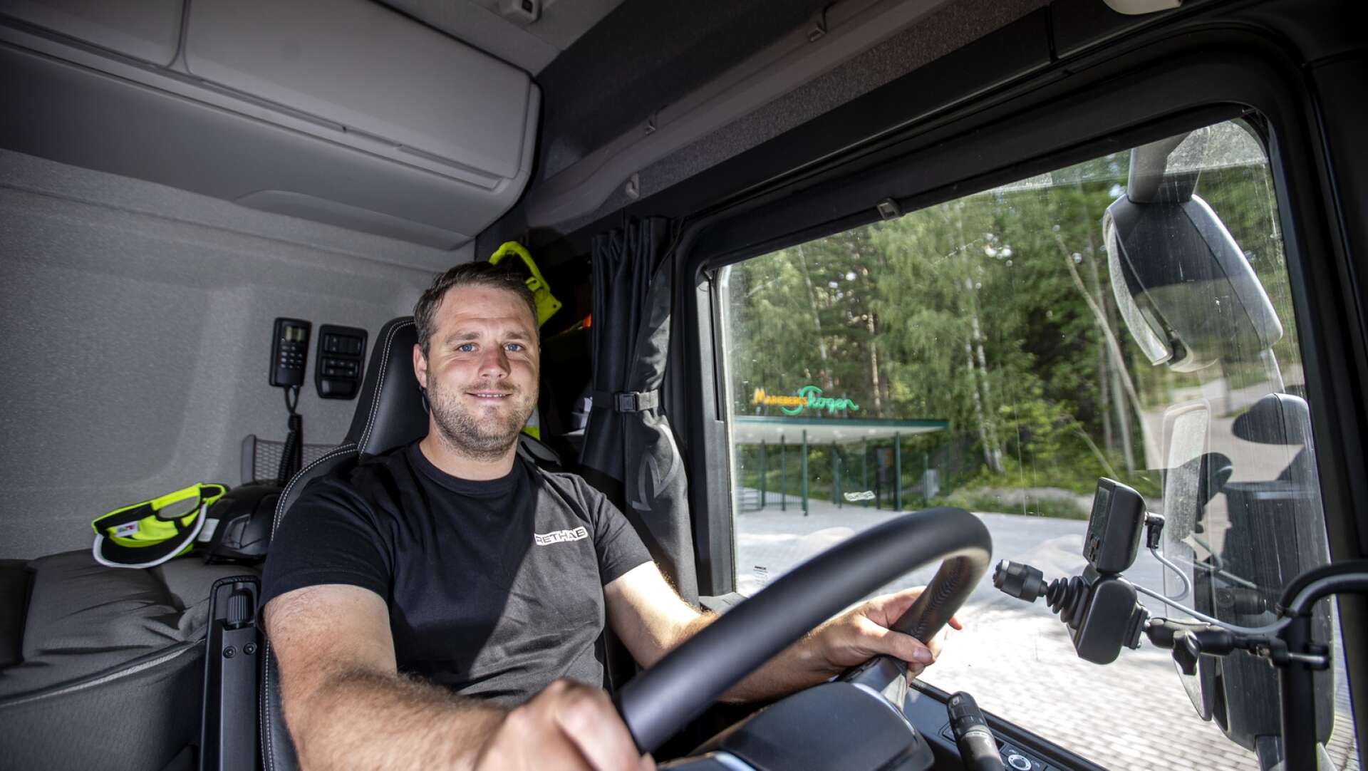 Fredrik Åhlin kommer att byta lastbil mot rallybil och köra hela SM 2023 för Team Nybe.