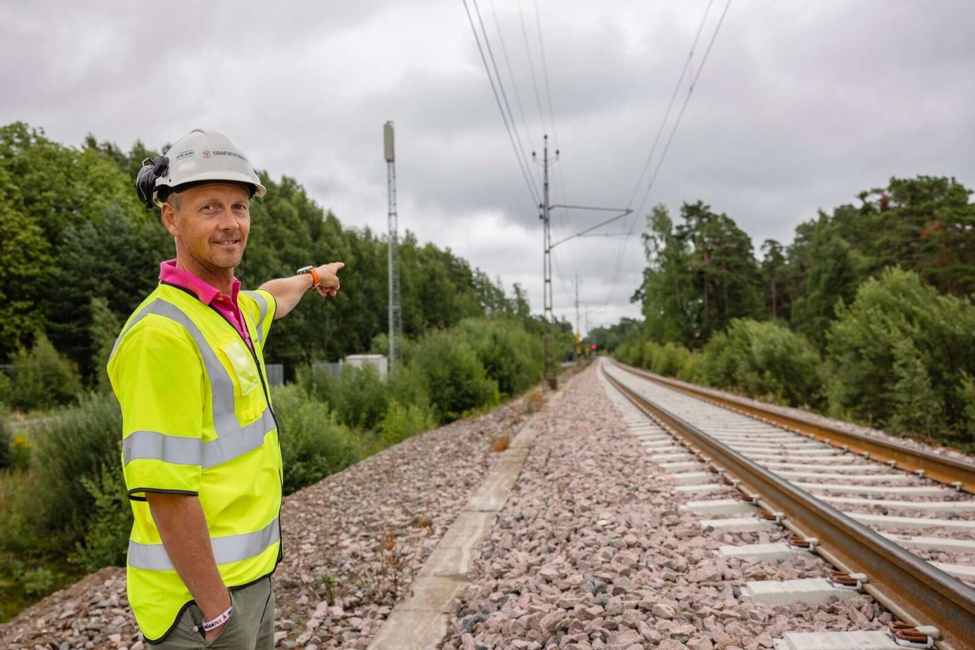 I somras byttes spåren mellan Karlstad och Kristinehamn. Tågtrafiken började rulla igen den 9 augusti, säger Jörgen Olofsson.