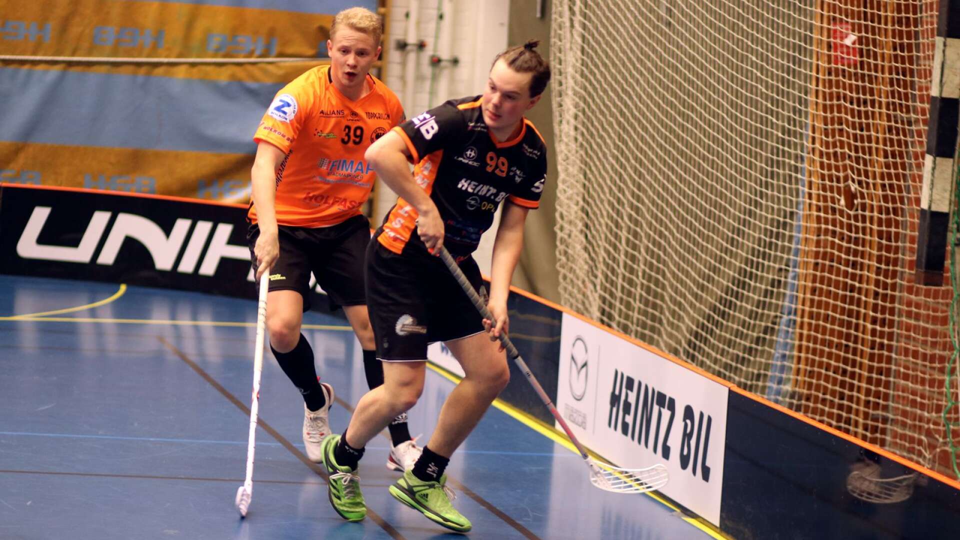 Anton Ericsson (orange) byter Örnen mot Skoghall. 