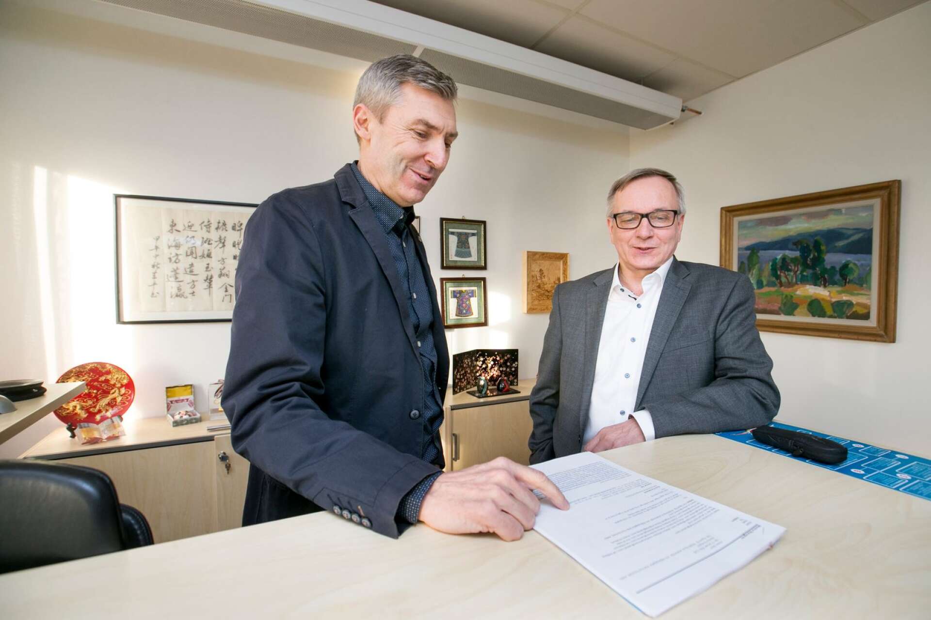Anders Björn, global chef tissue (mjukpapper), och Jari Vähäpesola, global chef hela pappersdivisionen i Valmet berättar om hur de ser på framtiden för Valmet Karlstad.