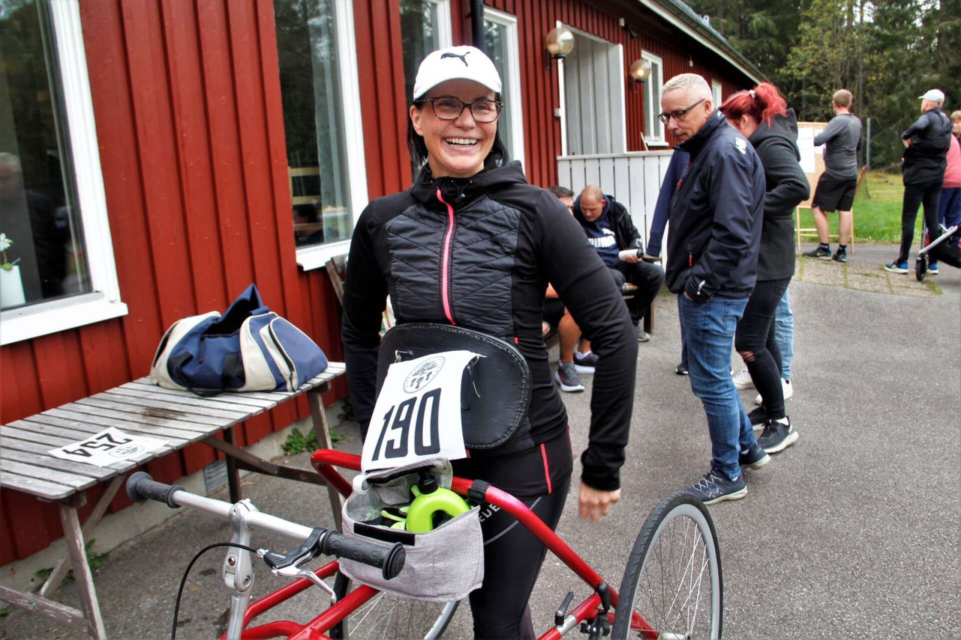 Träning och att hålla igång kroppen är Agnetha Svanströms stora fritidsintresse. Med hjälp av trehjulingen Framerunner kan hon både träna löpning och rasta hunden på egna villkor, istället för att sitta i rullstol.