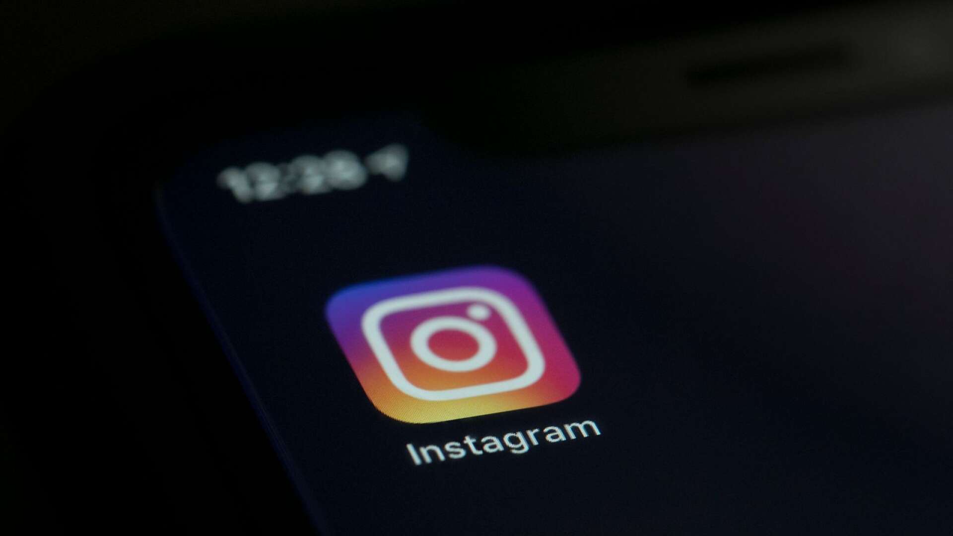 Någon loggade in på kvinnans Instagramkontot, vilket hon nu har anmält som dataintrång.