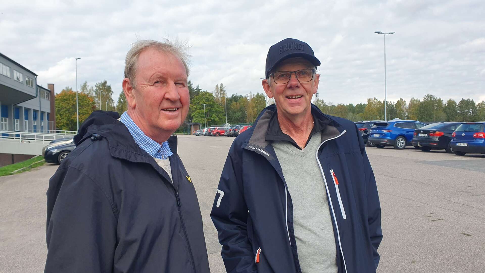 Kenneth Sundqvist och Bertil Claesson har långt förflutet tillsammans som försvarare i Degerfors IF. När KB utklassade Degerfors IF i ett derby på Nobelstadion 1990 tränade Claesson KB tillsammans med Yrjö Toivonen.