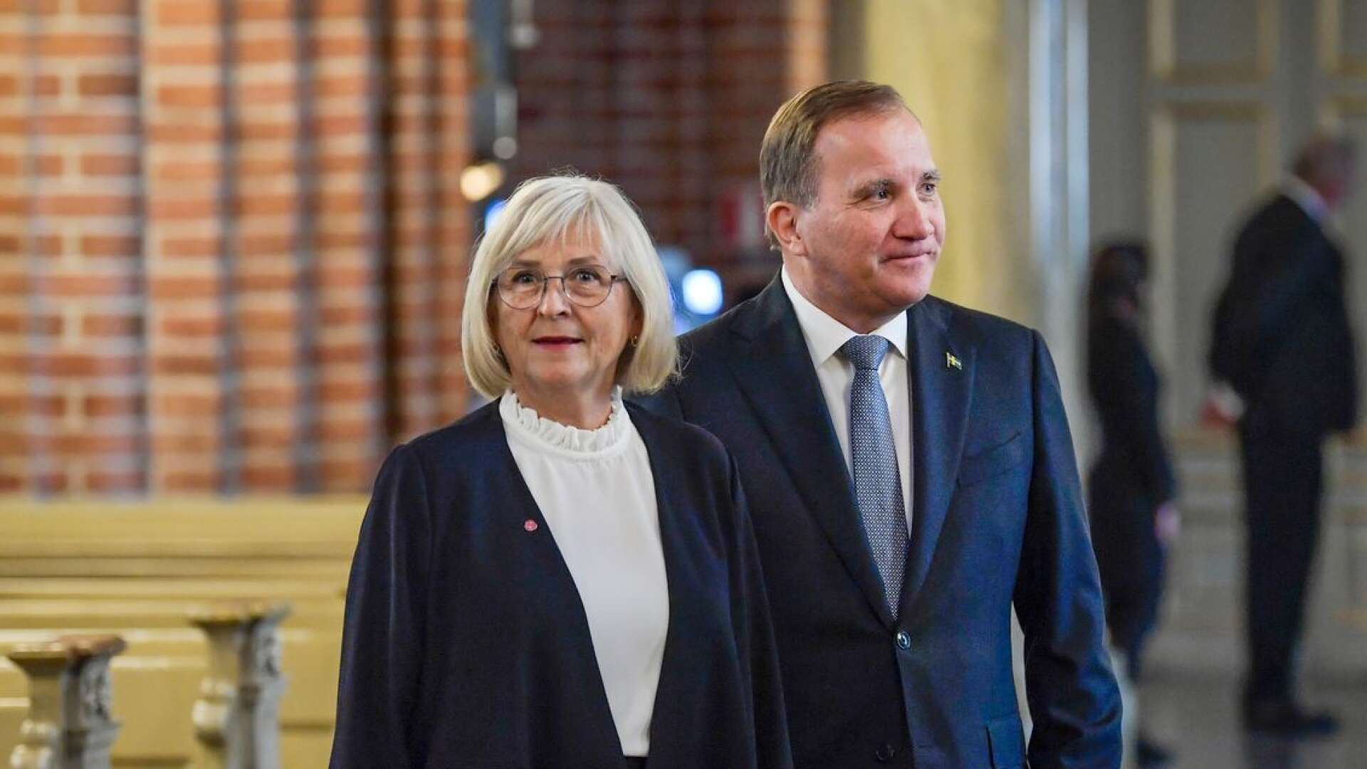 Stefan Löfven kommer från försvarsindustrin Hägglunds och var ordförande för Metall där innan han blev statsminister. Tillsammans med hustru Ulla gjorde han ett trevligt intryck när de framträdde i tv nyligen.
