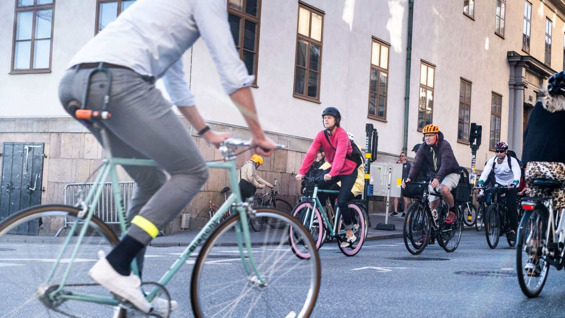 Forskning visar att 30 minuters lågintensivt cyklande per dag är tillräckligt för att minska risken för flera allvarliga sjukdomar, skriver Björn Sax Kaijser med flera.