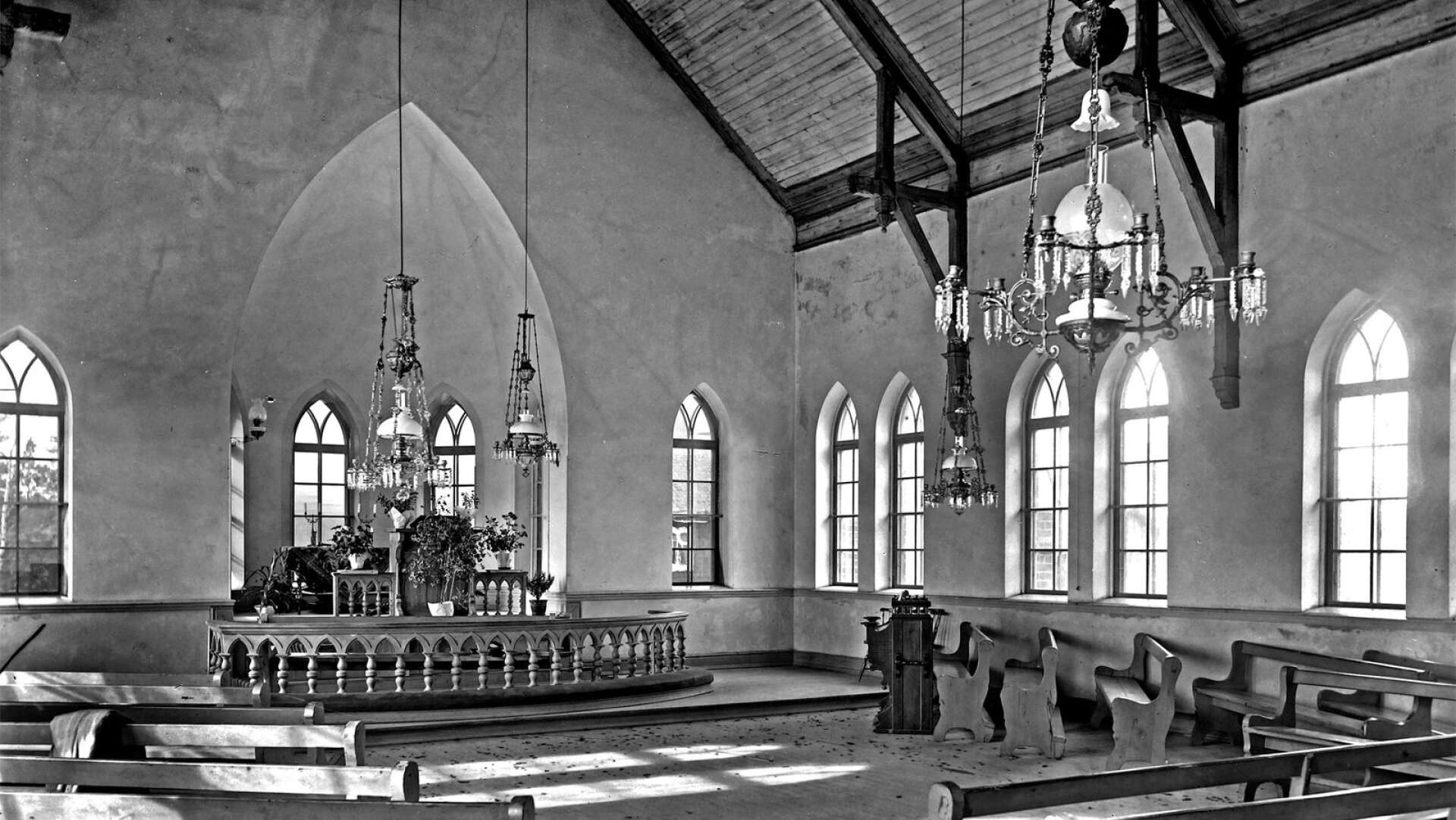 Metodistkyrkan i Kanada uppfördes 1898 och bilden är tagen av Albin Andersson något år senare. År 1888 fick församlingen kungligt tillstånd för verksamheten, enligt Fotoklubbens noteringar.