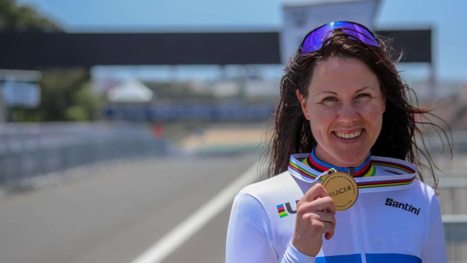 41-åriga Kilsbon Anna Beck fortsätter visa fin form inför Paralympics. Under lördagen nöp hon sitt andra VM-guld.