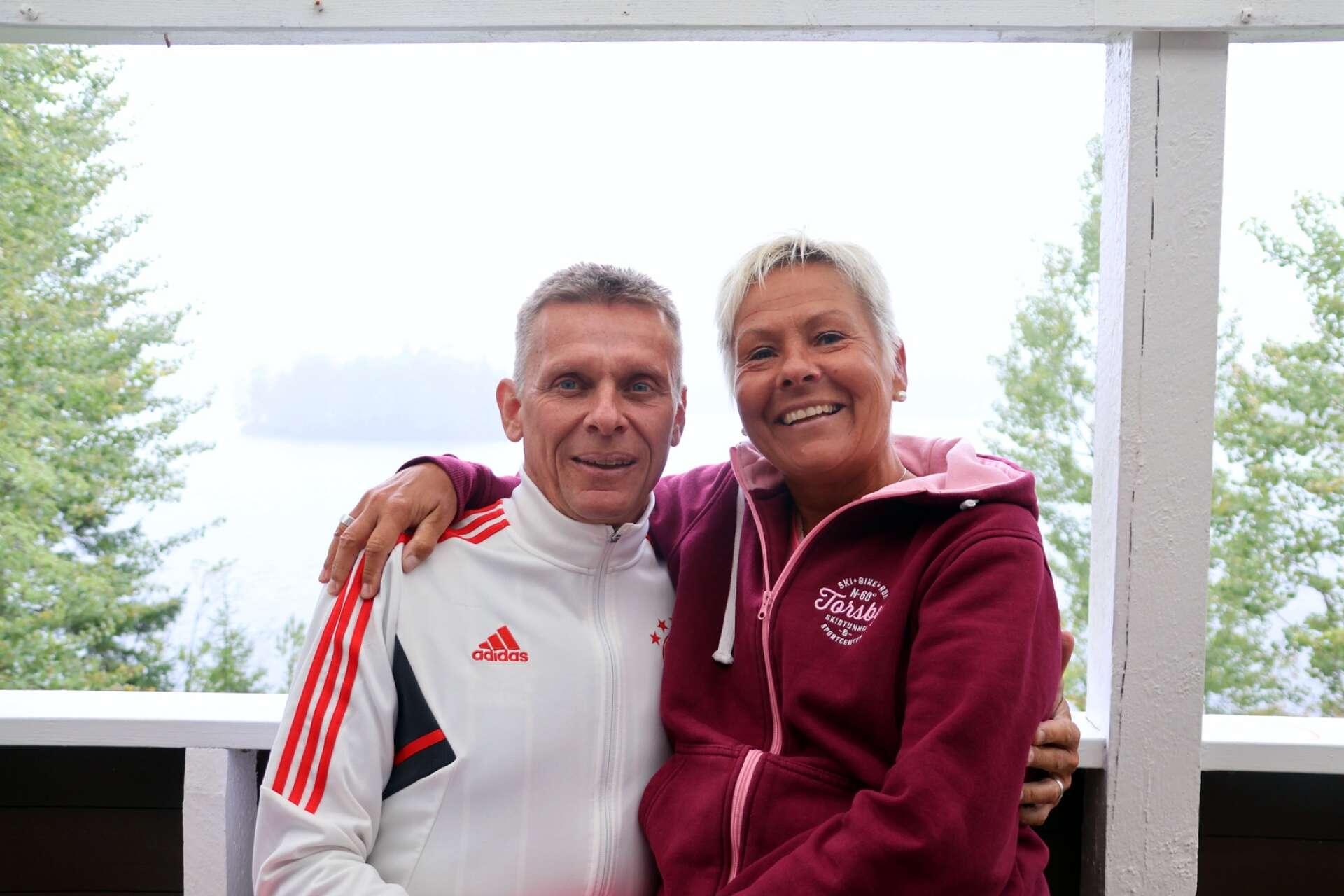 Marie-Louise och Heikki Reiner hyr en liten stuga vid Ragnerudssjön i Högsäter.
