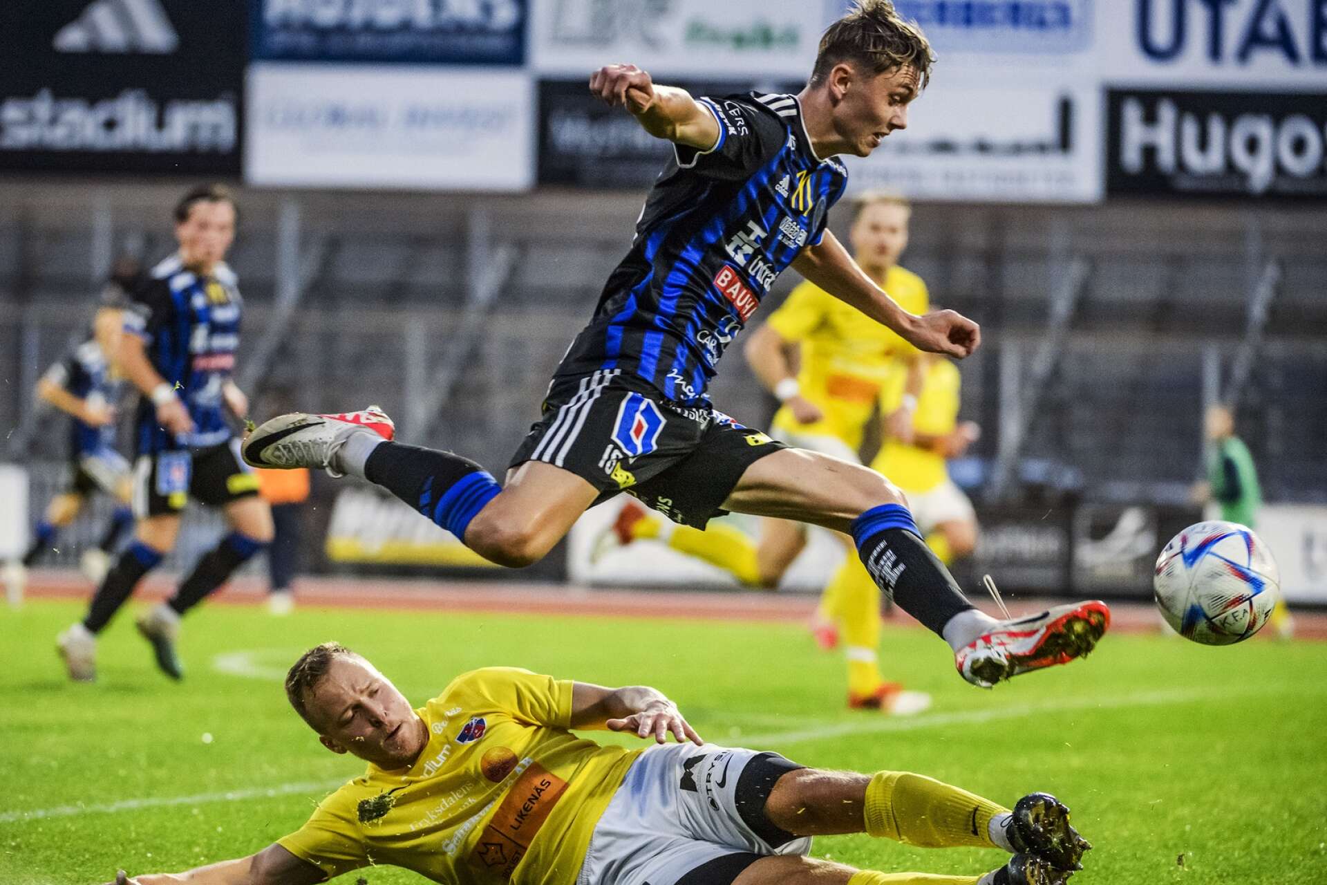 Karlstad med Samuel Nielsen flög fram i finalen mot Joel Gustavssons Nordvärmland.