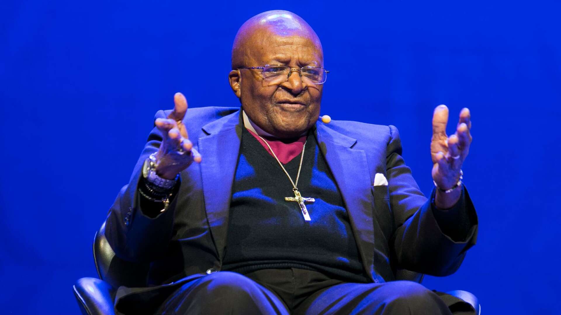 När Desmond Tutu förde kampen mot apartheidregimen i Sydafrika var det samma inre vrede som låg bakom, skriver Sven Kragh.