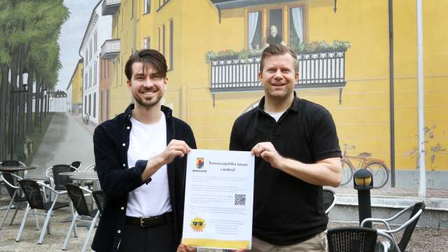 Erik Henningsson och Markus Karlsson, rekryterare för stöd- och omsorg, hoppas få fler ansökningar till kommunens sommarjobb inom vården.