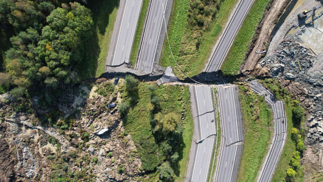 Jordskredet som kapade E6:an i Stenungsund innebär att en pulsåder har gått av och det kan få stora effekter för kommunen och Västsverige.