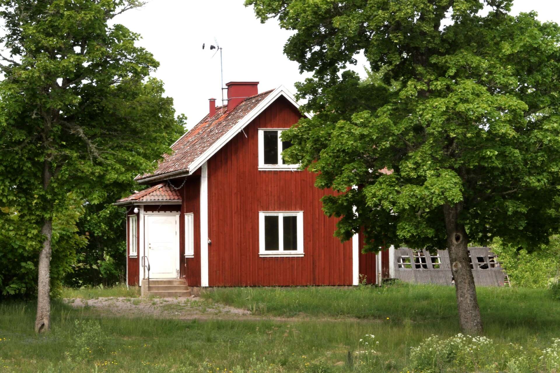 Svensk byggnadsvård hänvisar till den kulturmiljöutredning som gjordes i februari 2023 som en anledning till att Korstorps gård hamnar på deras gula lista. I utredningen slås det fast att gården har höga kulturhistoriska värden.