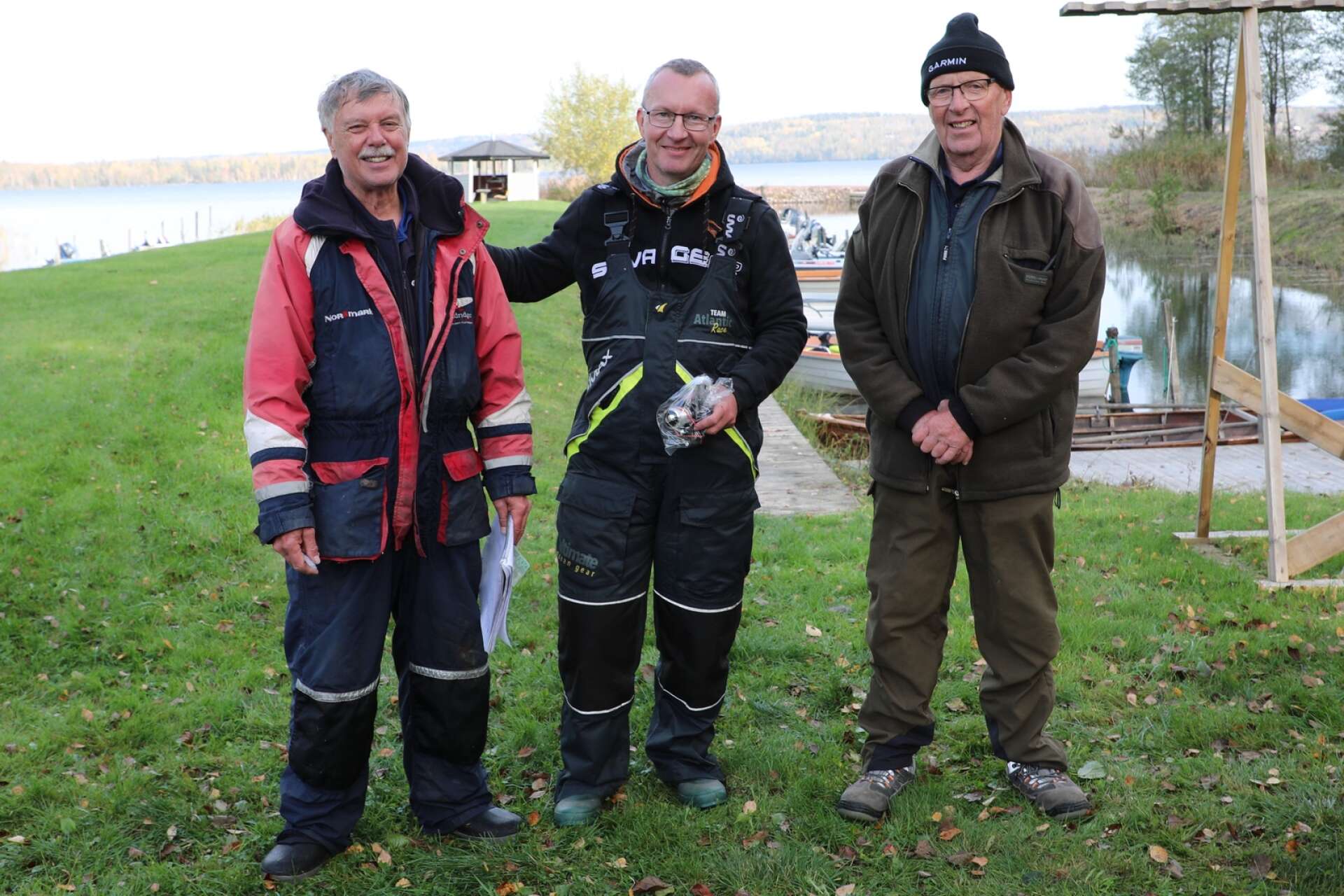 De stolta pristagarna efter landstigning. Från vänster: Bernt Olsson, Thomas Askelin och Bengt Andersson.