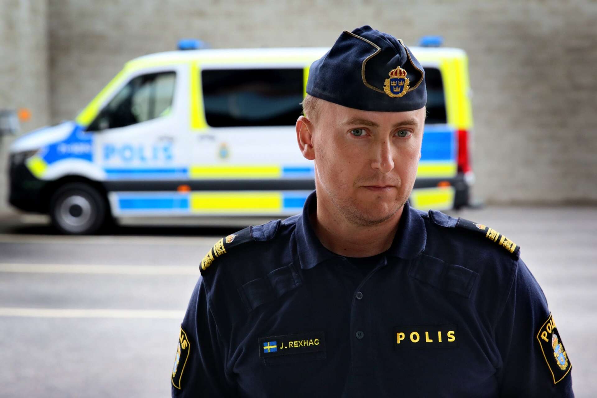 Polisen följer utvecklingen kring de konkurrerande mc-klubbarna i Lidköpingsområdet noggrant. ”Det ska inte råda något tvivel om att polisen i Skaraborg kommer agera om det begås kriminella handlingar i de här miljöerna” säger områdeschefen Johan Rexhag. 