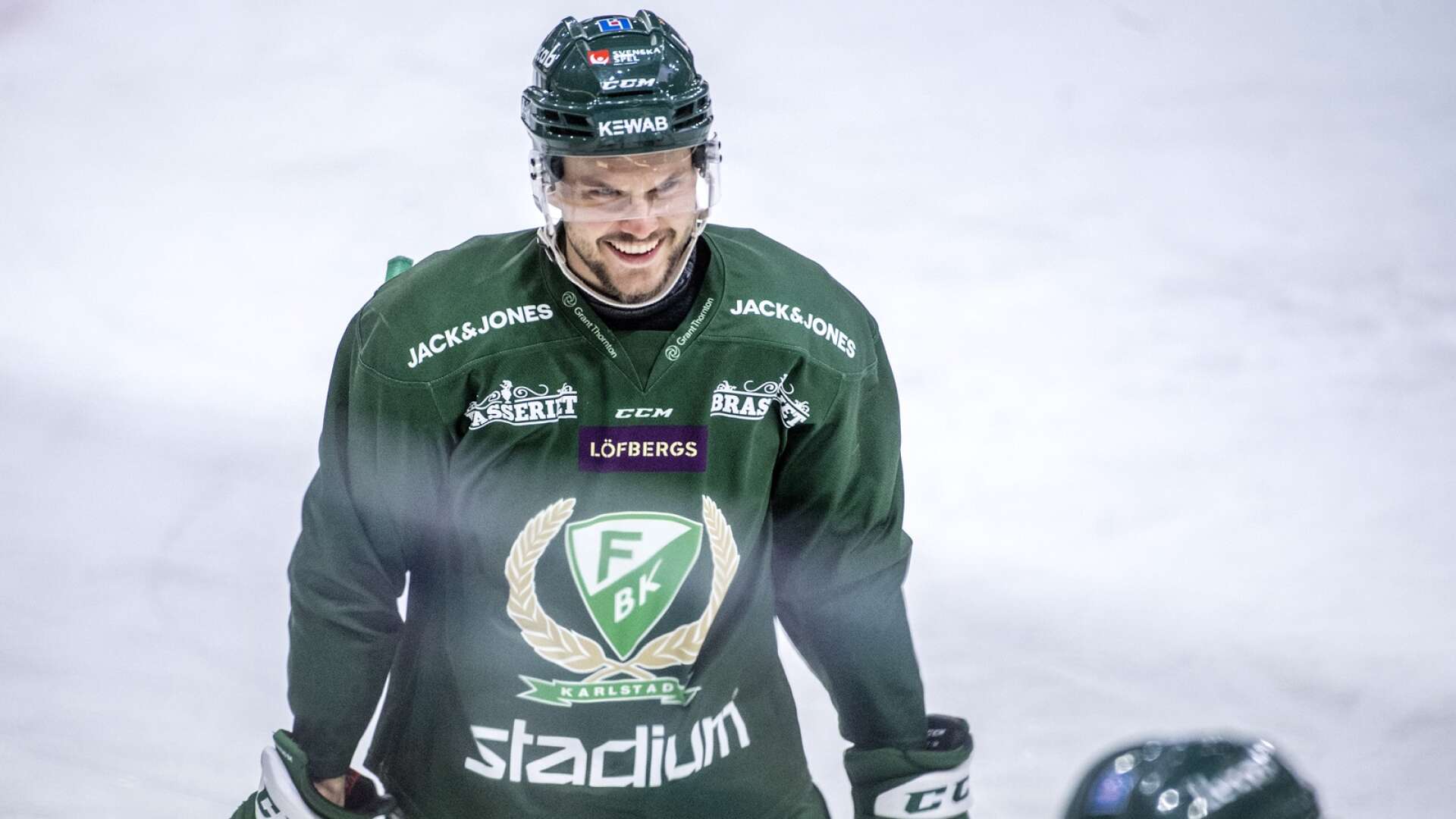 Theodor Lennström vet inte om han kommer återvända till Ryssland efter säsongen. 
