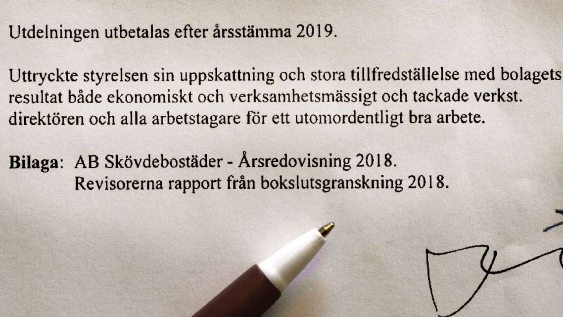 Protokollet från Skövdebostäders styrelsemöte den 7 mars visar tydligt att styrelsen då hade fullt förtroende för vd:n Dan Sandén. Två månader senare fick han sparken.