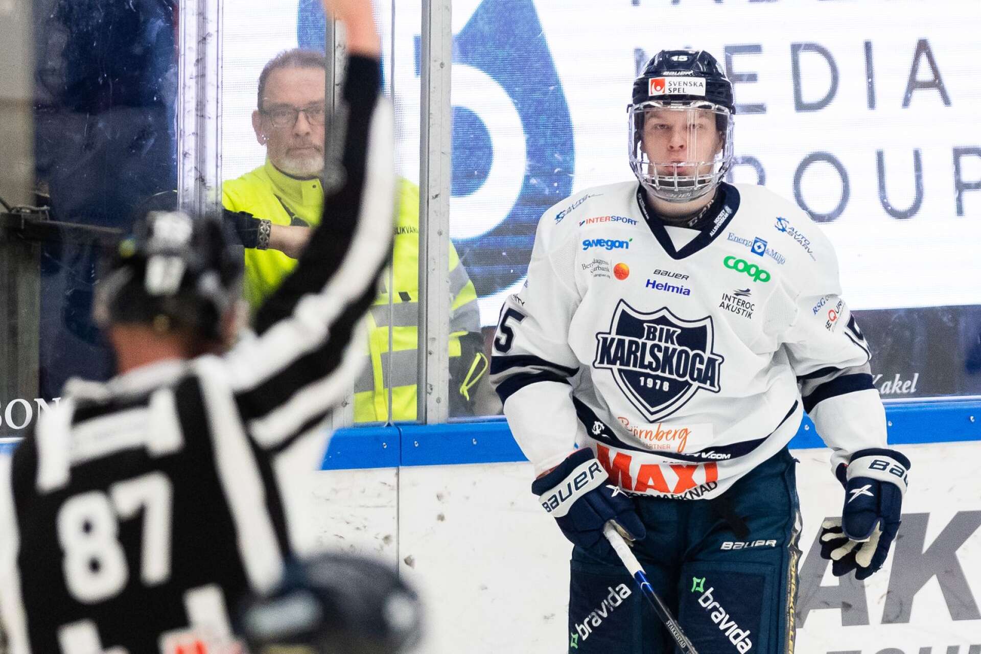 Åke Stakkestad under förlusten i den första semifinalen mot HV71.