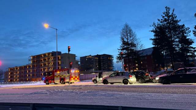 En trafikolycka orsakade stopp i trafiken på Hammaröleden under morgonen.
