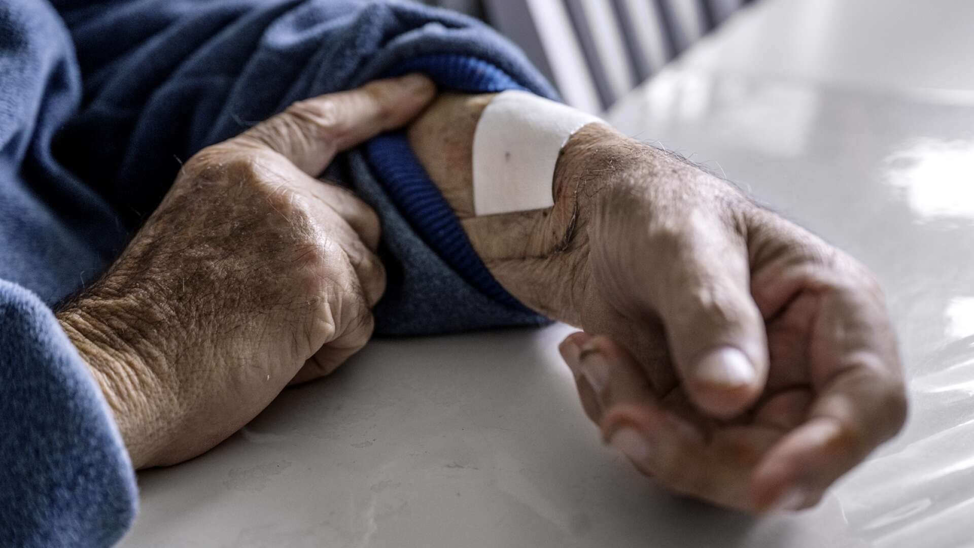 76-årige Jan-Erik har precis avslutat några veckor av dödsångest och regelbundna vändor till akuten. Nu berättar han om sin upplevelse.