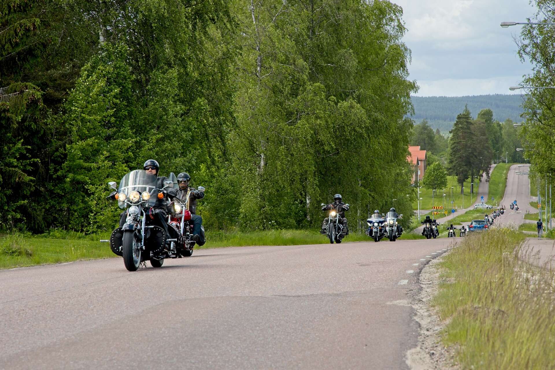 Mc-förarna som deltog i Poker Run åkte bland annat genom Hagfors.