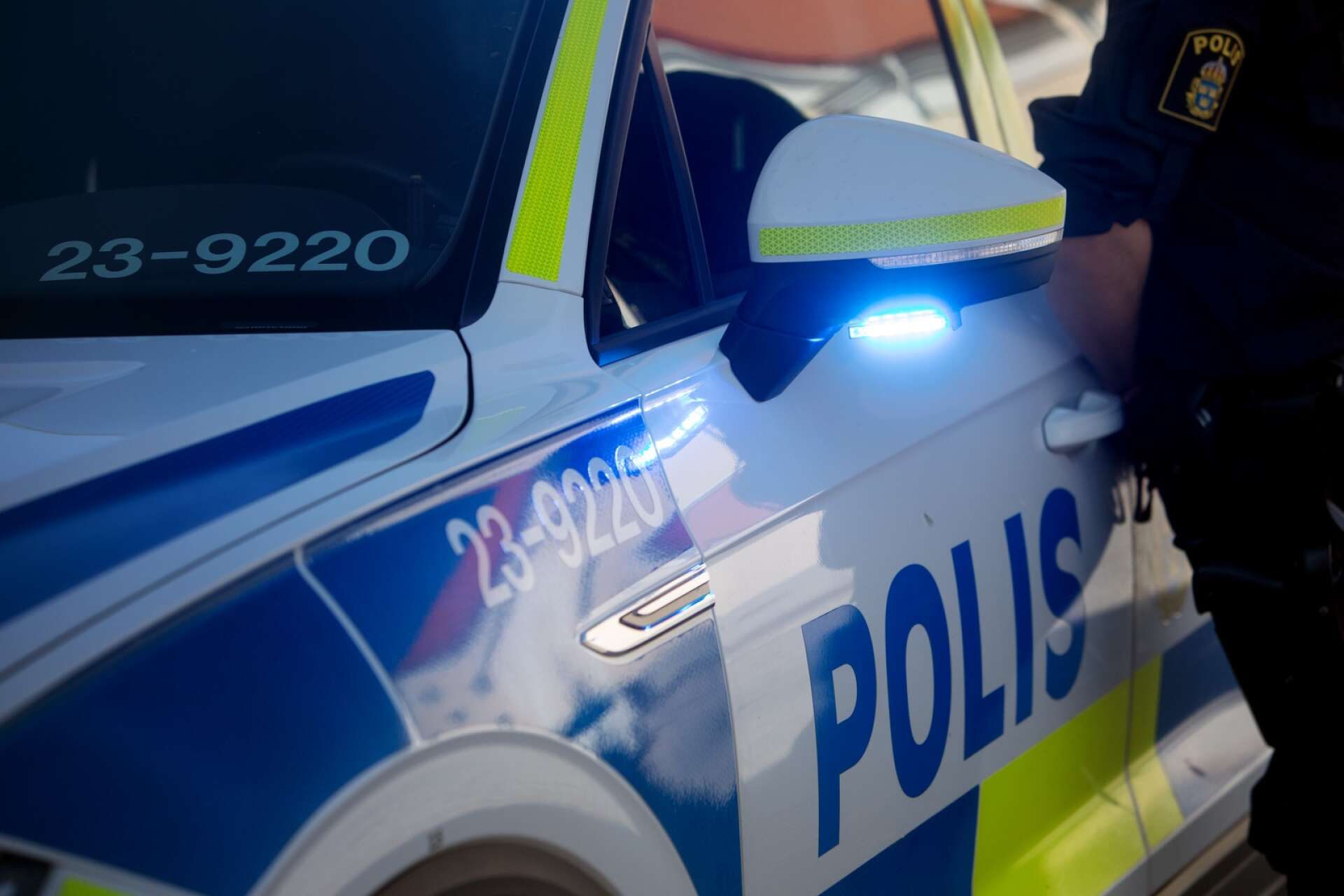Polisen i Karlskoga åkte ut till en trafikolycka vid Ekebykorset för att reda ut vad som hänt.
