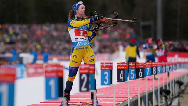 Mona Brorsson var sist av svenskorna i torsdagens sprintlopp, men får förmodligen ändå en VM-biljett.