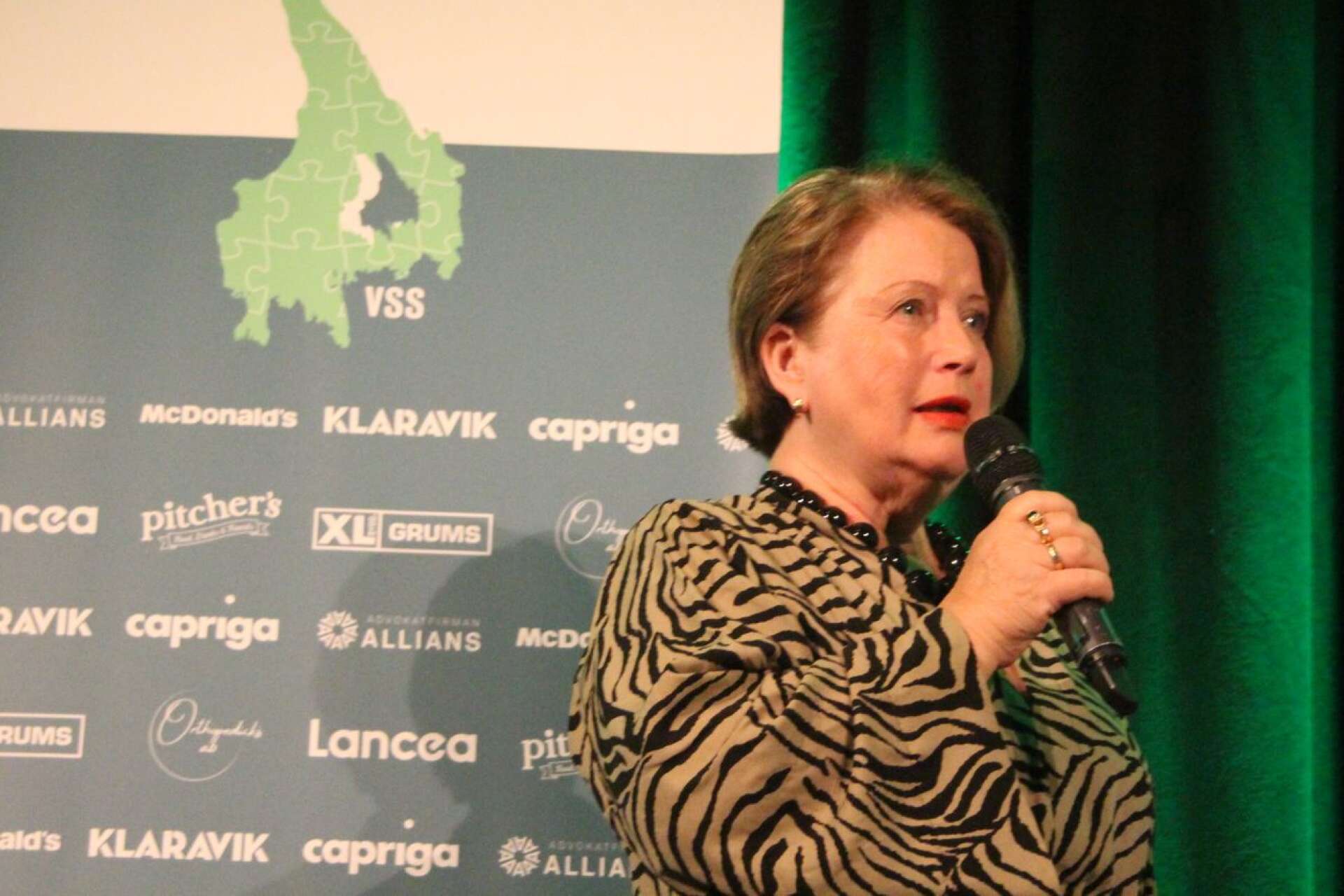 Ulla-Britt Wahlström meddelade att det ska startas en stiftelse i Kenneth Wahlströms namn. Den stora näringslivsprofilen Kenneth Wahlström gick bort 2021, 74 år gammal.