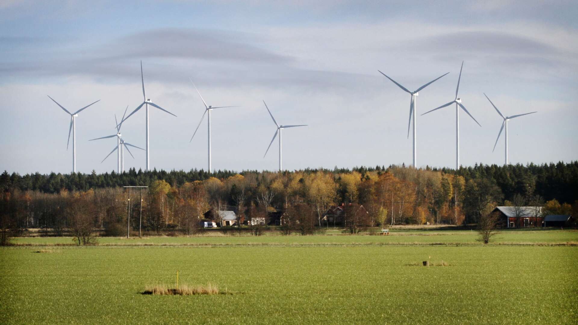 Bilden visar vindkraft i Lyrestad, Västra Götaland.