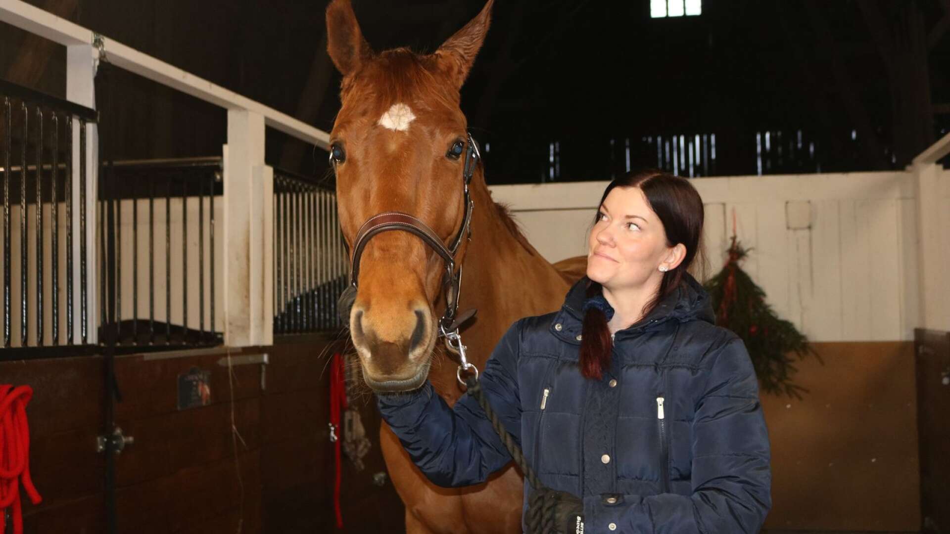 Isabelle Fredholm med sin häst Charmonie.
