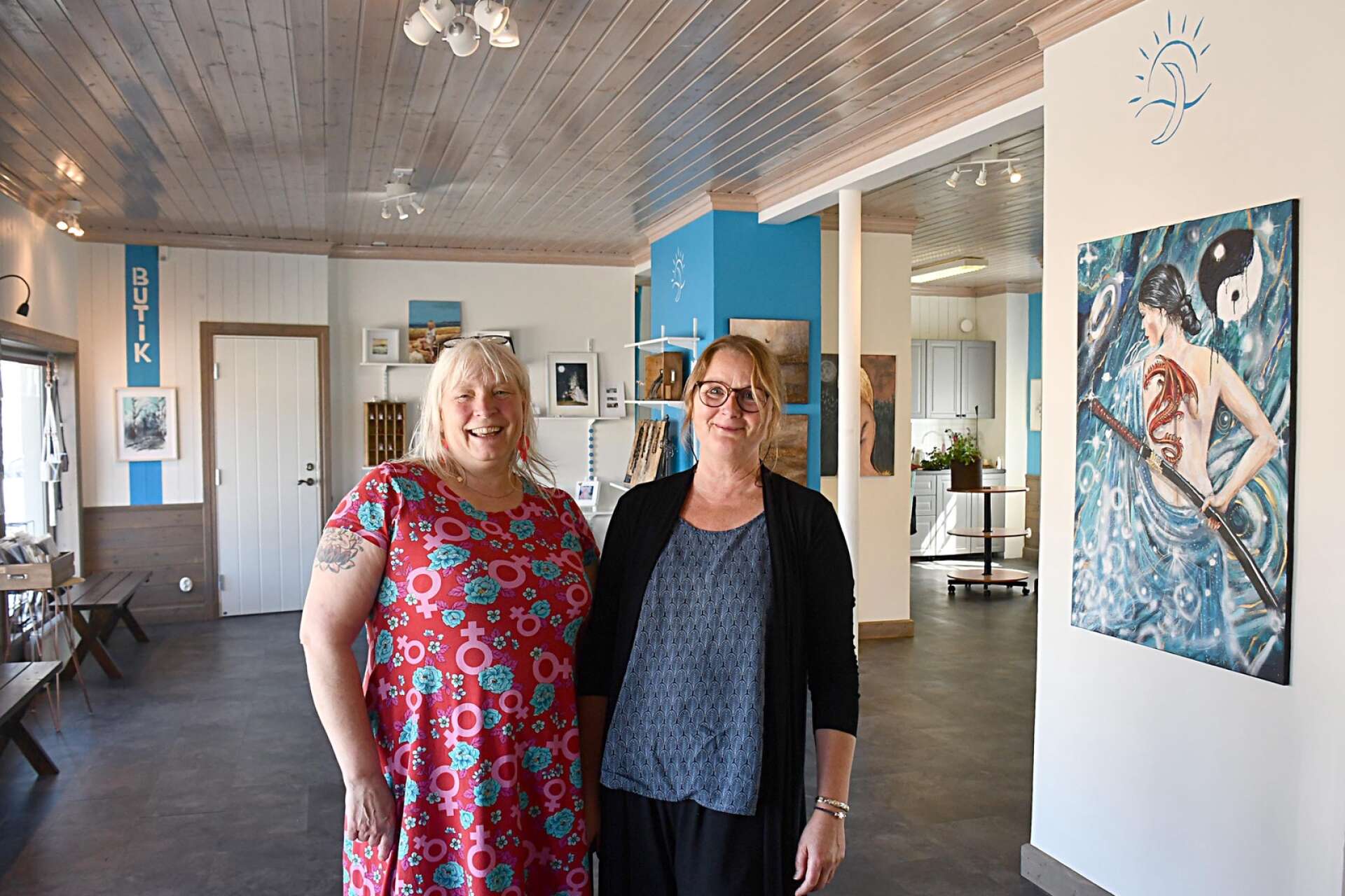 ”Vi bjuder in alla att komma med idéer som kan utveckla verksamheten”, säger Mia Älegård och Kristin Oladatter Steen som snart öppnar Galleri Himmel och hav i Sunne.