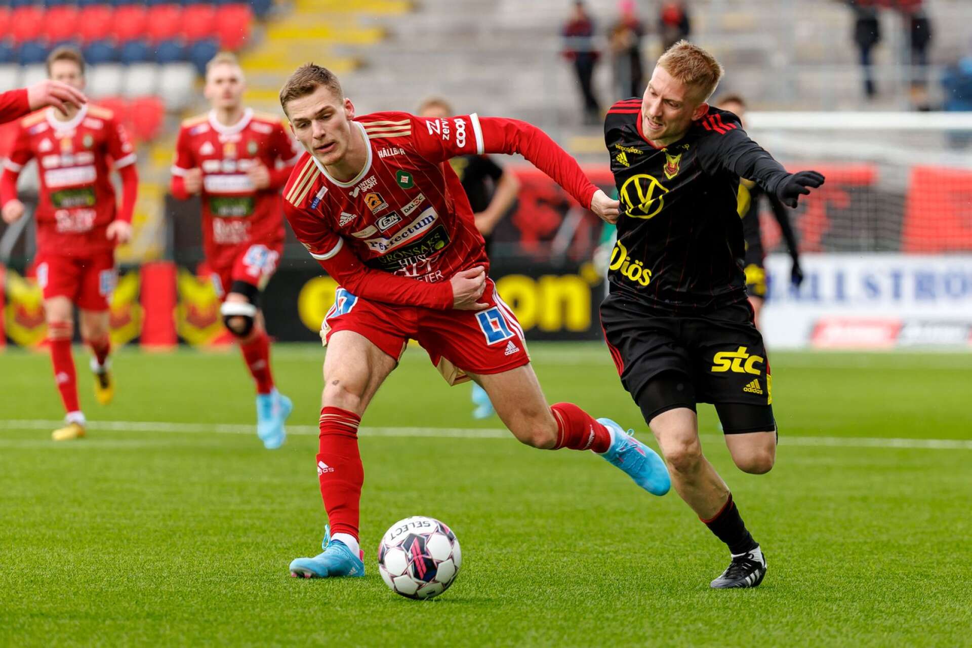 I dagarna blev det klart att Villiam Granath lämnar Skövde AIK för spel i allsvenskan med Halmstads BK.