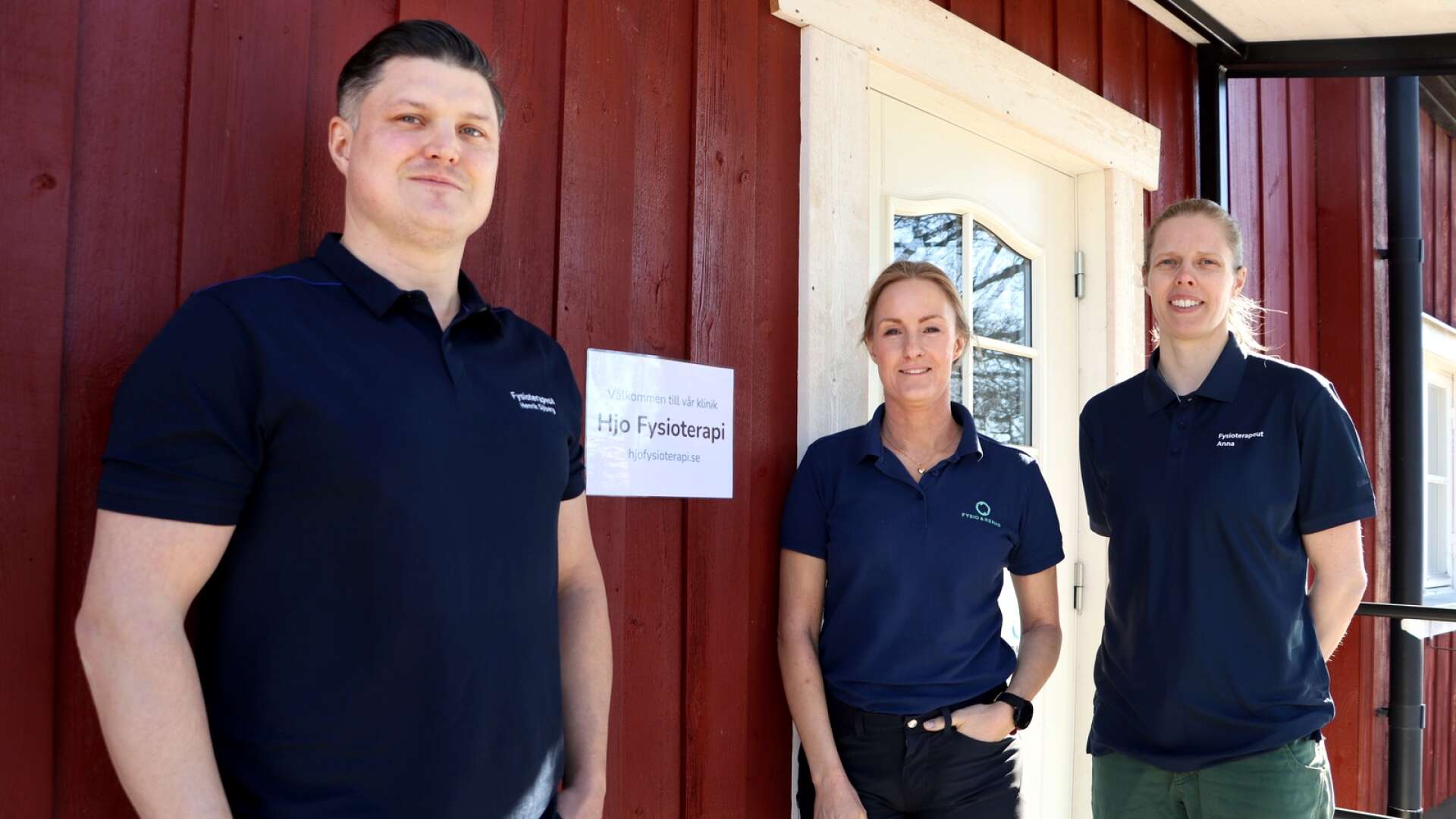 Henrik Sjöberg, Åsa Hedman och Anna Fris Boberg har tillsammans Hjo fysioterapi med mottagning för undersökning, behandling och rehabilitering.