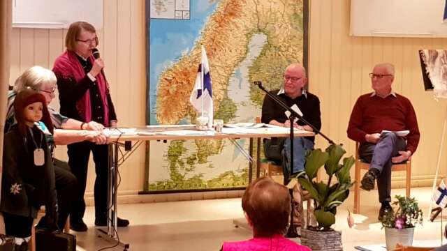 Temakväll om finländska krigsbarn med Stina Hellqvist, Anna-Inez Hultqvist, Tapani Rostedt och Pauli Björklund i Munkfors församlingshem.