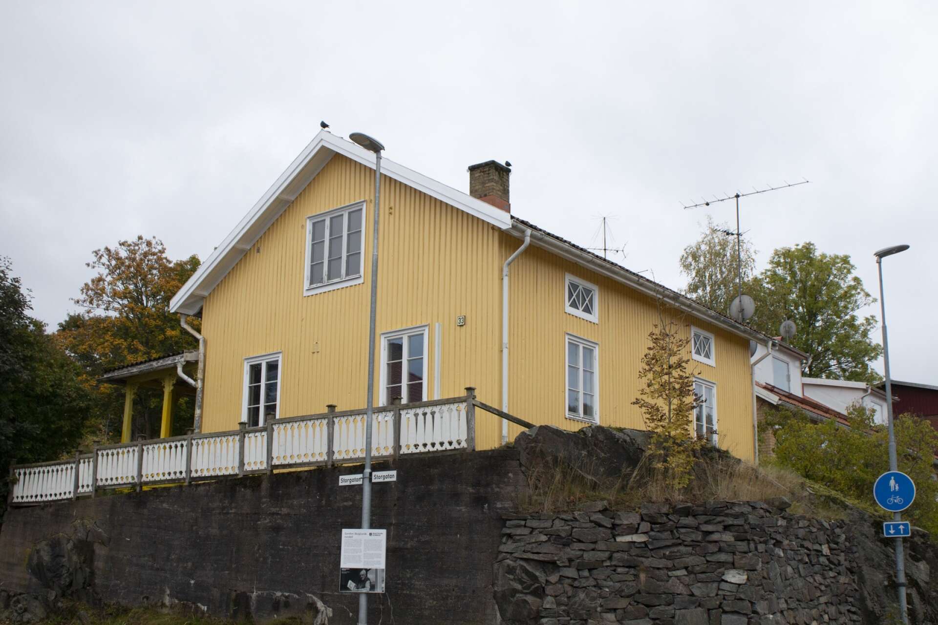 Gordons hus ligger på Storgatan 33, alldeles bredvid Dalslänningens redaktion.