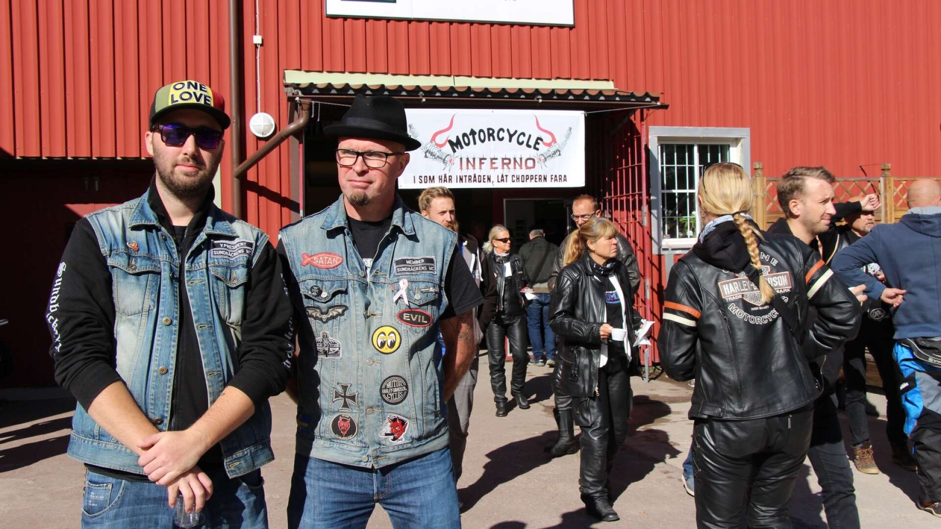 Så här såg det ut 2018 när det senast var Motorcycle Inferno på Laxholmen. Här är Thomas Danielsson och Urban Östlund från Sundbäckens MC i Hagfors. Arkivbild.