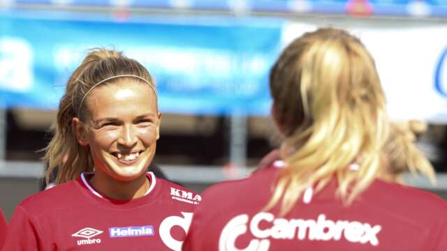 Maja Edlund, som spelade ”tia” och blev målskytt för Degerfors i träningsmatchen mot KIF Örebro F19. (Arkivbild)