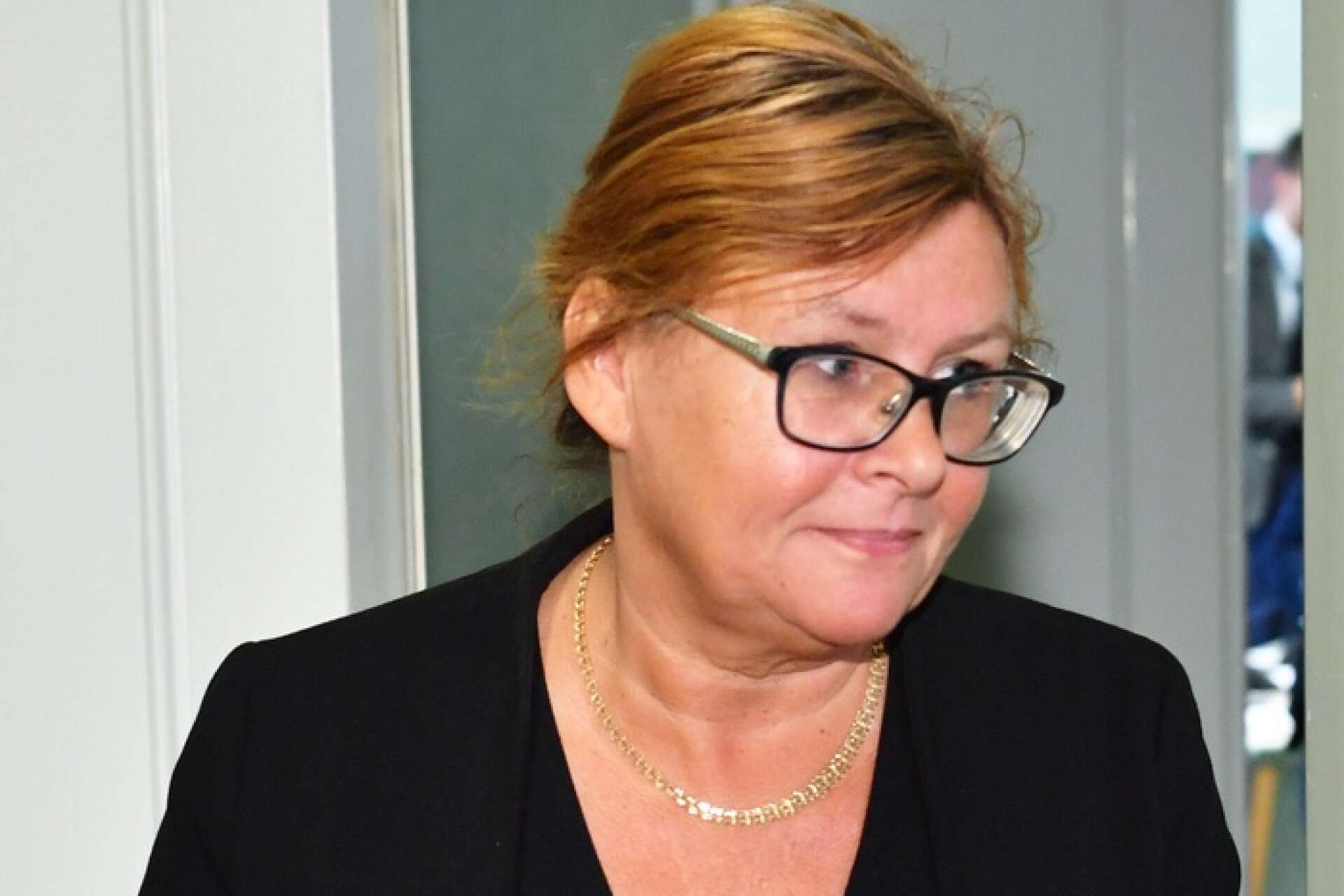 Gunilla Svantorp (S) lägger ett stort ansvar för regeringskrisen på Vänsterpartiet. 