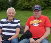 Far och son John-Arne Magnusson och Ulf Magnusson från Charlottenberg besökte veteranbilsdagen. Intresset för gamla bilar har de gemensamt. Ulf äger själv en Cadillac från 1976.