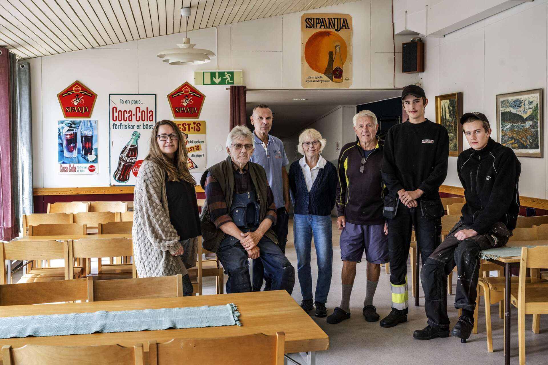 Ett gäng arbetare i olika åldrar. Från vänster: Karina Andersson, Leif Edkvist, Jan-Olov Morén, Britt Fredriksson, Ulf Sjöö, Måns Bruun och Philip Johansson.