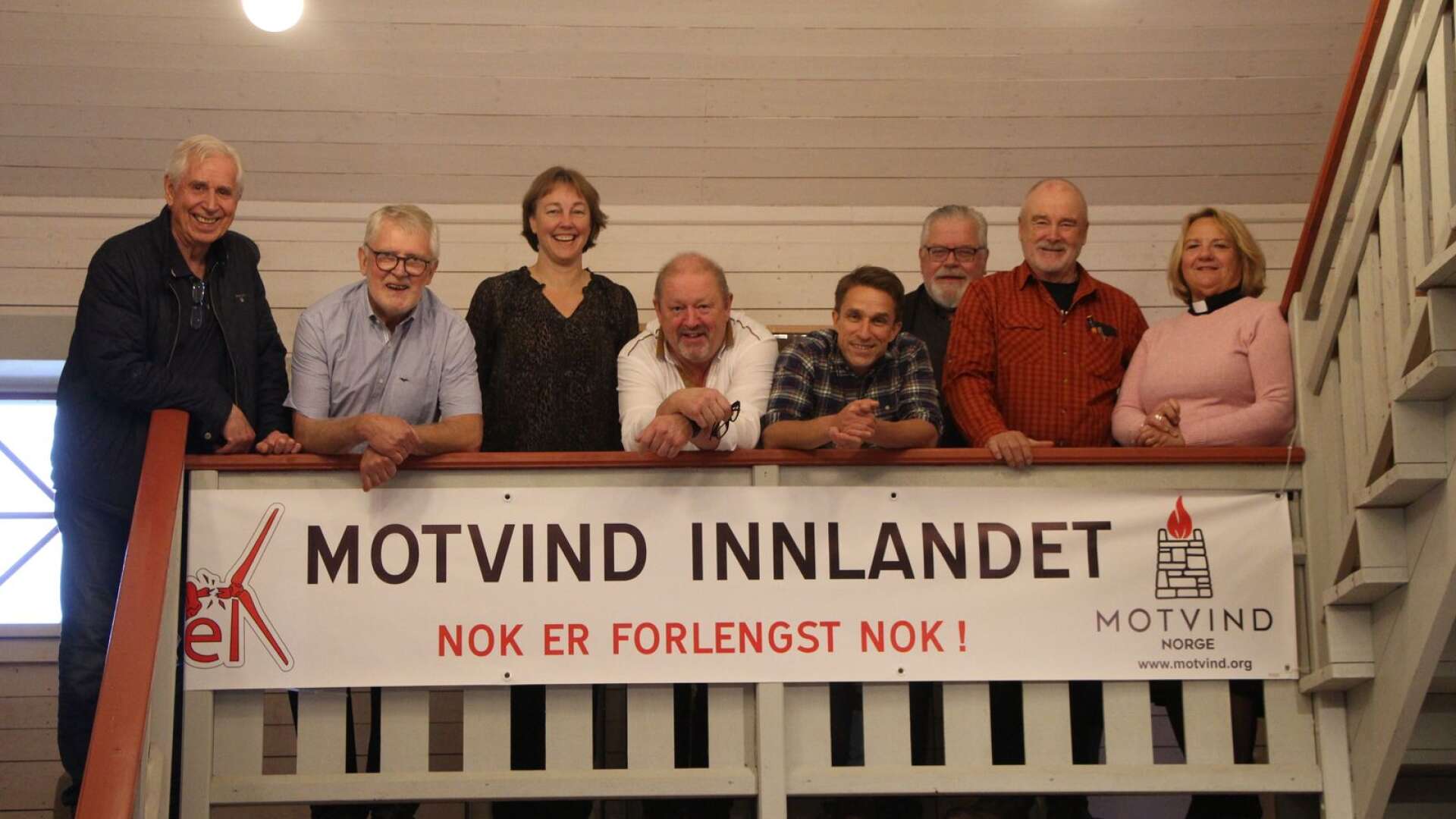 Möte om vindkraft, från vänster: John Fiskvik, Joe Bengtsson, Solveig Aunsmo, Helge Bakken, Magnus Blomgren, Johnny Steen, Hans Nordberg och Birgitta Halvarsson.