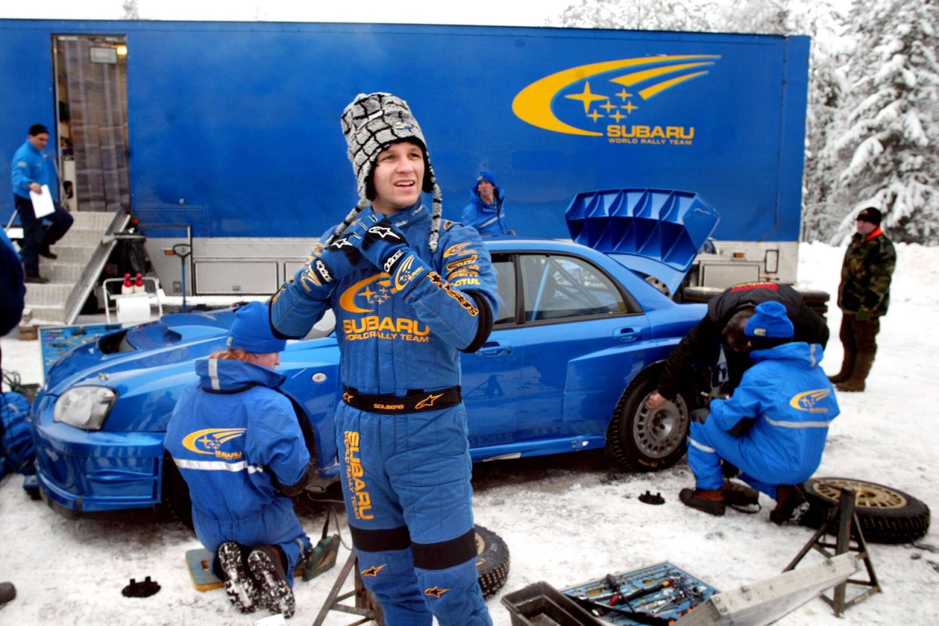 Petter Solberg på test inför Svenska Rallyt tillsammans med Subaru.