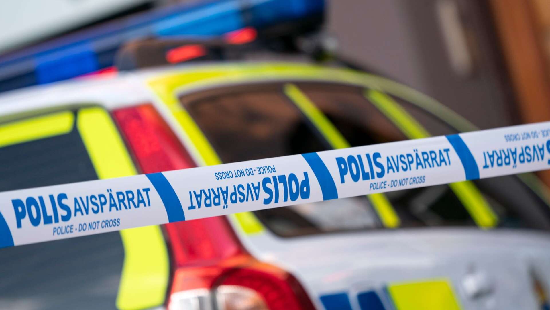En 33-årige Storforsbo häktades på torsdag, efter tumultet i Lesjöfors där en äldre man skars så illa att dennes tarmar höll på att trilla ut.