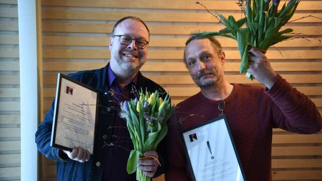Tor Cederman är 2023 års stipendiat till Åke Nermans minne och Johan Gaellman Årets utropstecken. De fick sina utmärkelser när Värmlands konstnärsförbund höll sitt årsmöte på söndagen.