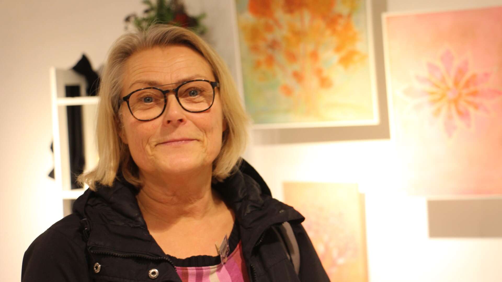 Florence Andersson kom framför allt för att titta på konst av Karin Adolfsson.
