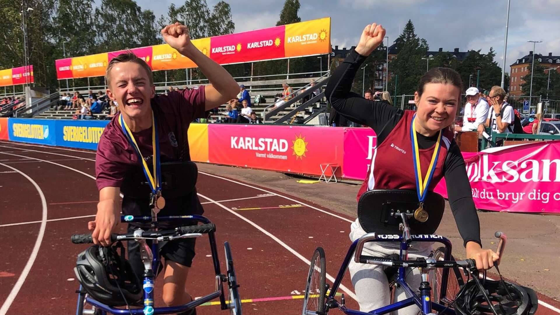 Gustav Tegnelund och Marika Vaihinger hade en lyckosam tävlingsdag på Tingvalla i Karlstad.