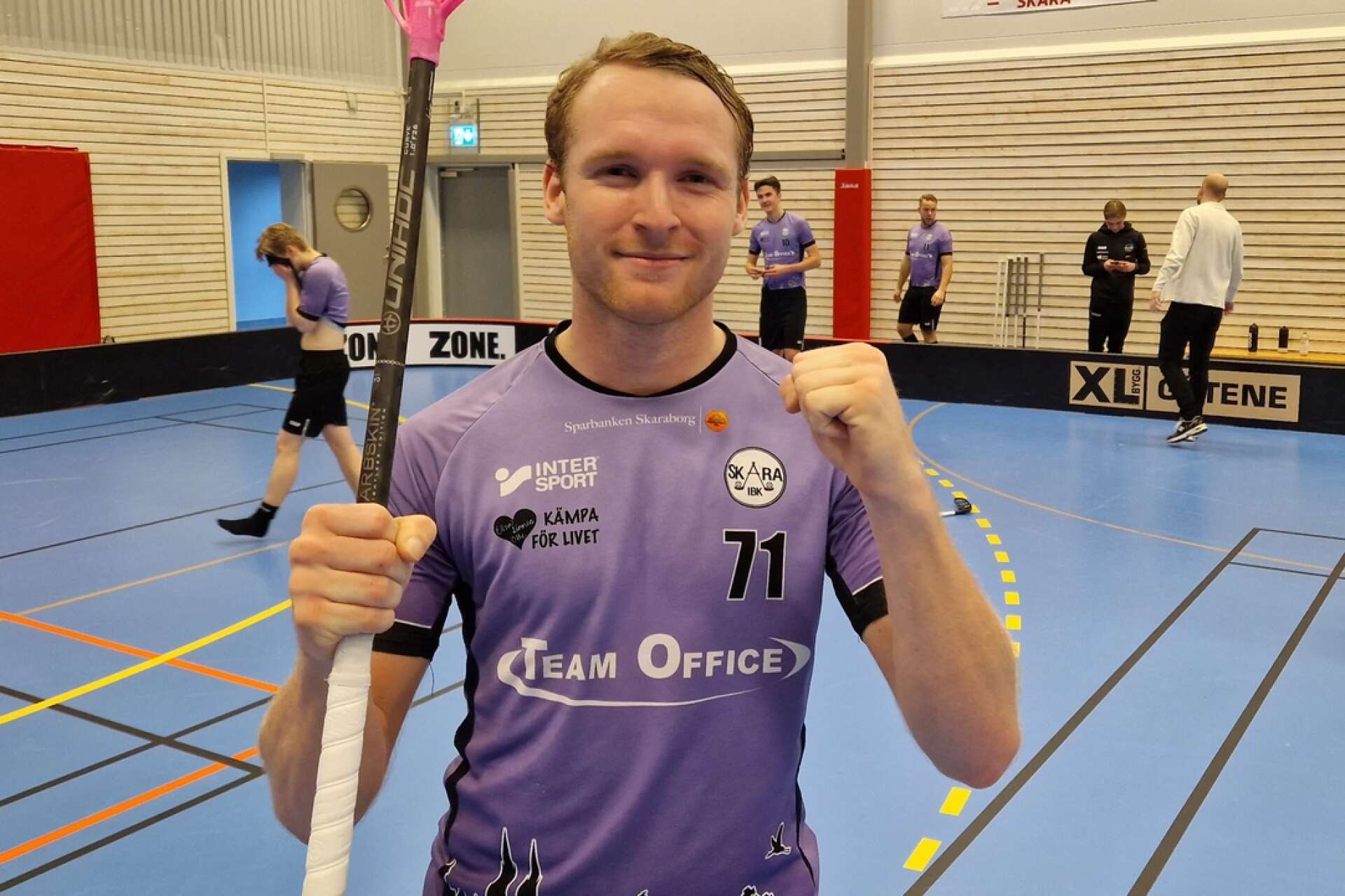 Alfred Åkervall, tidigare i IBK Lidköping, har fått en drömstart i sin nygamla klubb, Skara IBK.