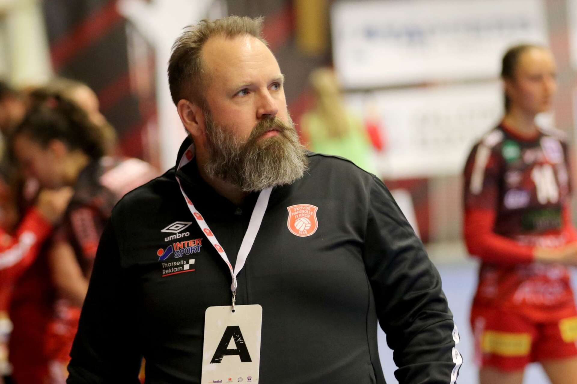 Daniel Birkelund, tränare i Skövde HF, var kritisk till en situation i matchen där gästerna gjorde ett regelfel utan åtgärd ifrån domare eller sekretariat.