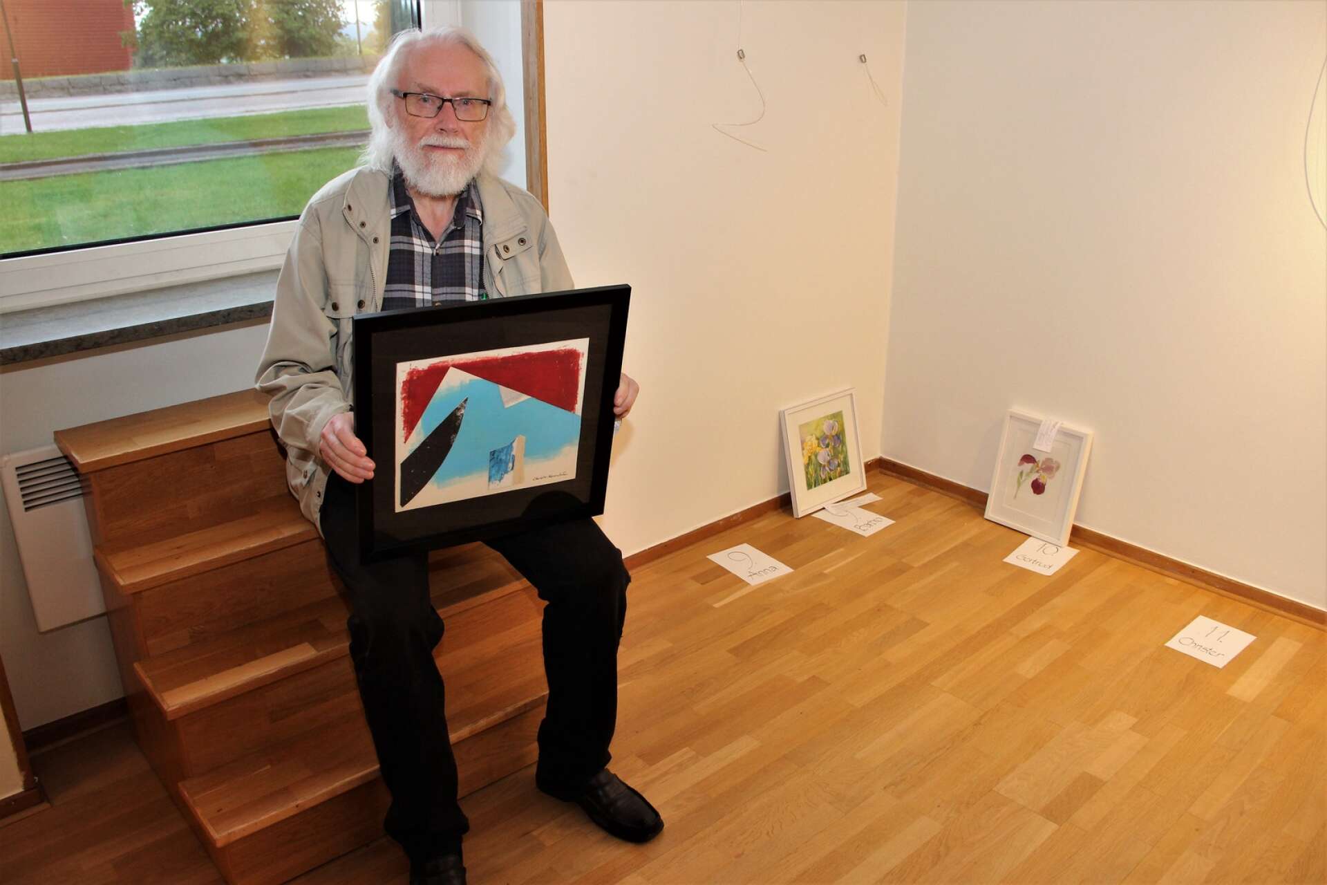 Christer Norrström är en av utställarna, här med kollaget ”Rymdlandskap”, och han kommer på konstrundan finnas i Bergmans gjuteri tillsammans med Linda Jurmu och Johnny Nilsson.